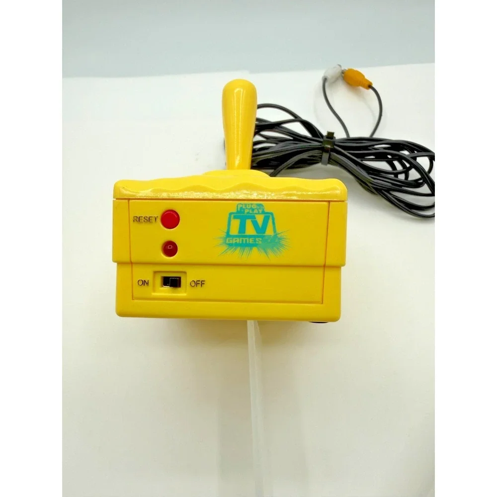 2003 Jakks Pacific Inc Spongebob Squarepants Plug & Play TV Video Games Joystick
